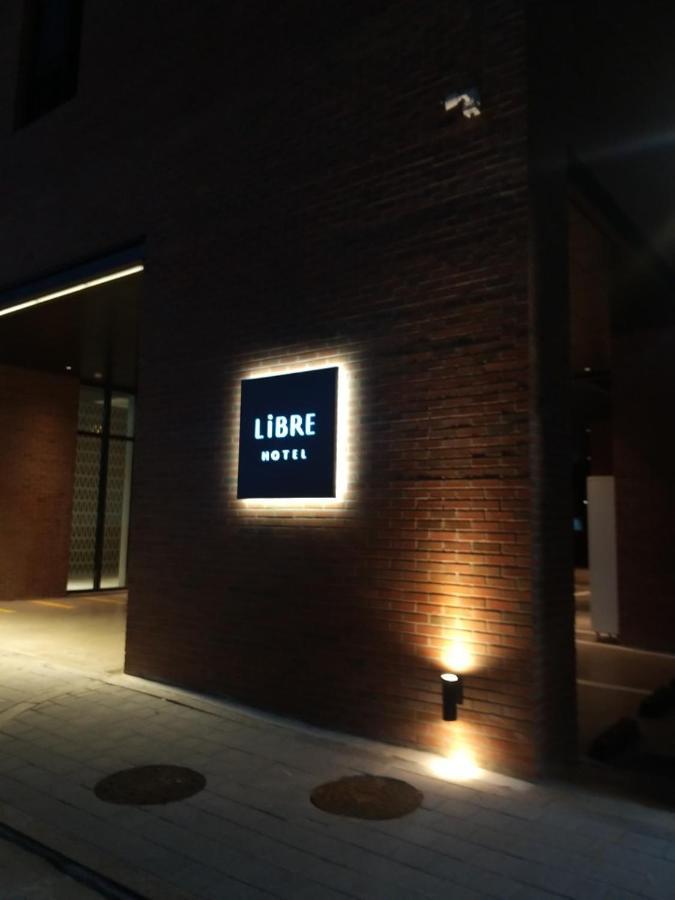 Hotel Libre Siheung Exterior photo